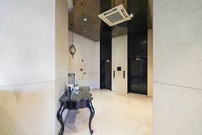 From H Sota Stay Gundae