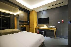 From H Sota Stay Gundae