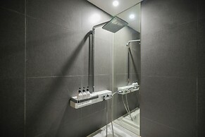 From H Sota Stay Gundae