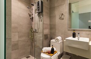 Riveria Premium Kuala Lumpur, Roam