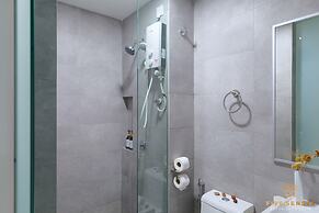 Riveria Premium Kuala Lumpur, Roam