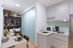 Riveria Premium Kuala Lumpur, Roam