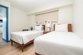 Royal Aloha by Tropical Escapes Realty