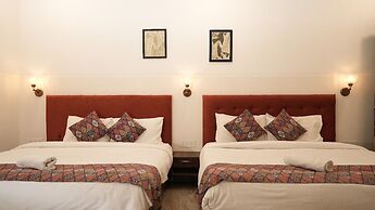 Saffron Inn