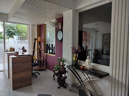 Saffron Inn
