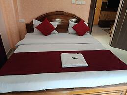 Goroomgo La Marina Puri