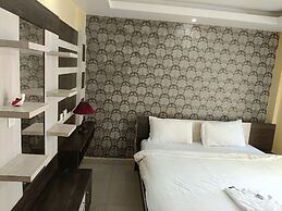 Goroomgo La Marina Puri