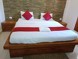 Goroomgo La Marina Puri