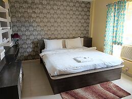 Goroomgo La Marina Puri