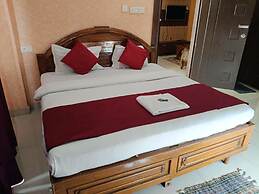 Goroomgo La Marina Puri