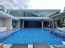 The Regent Bangtao by RESAVA