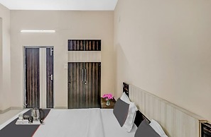Goroomgo Sri Krishna Palace Bhubaneswar