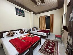 Goroomgo Royal Sainik mando