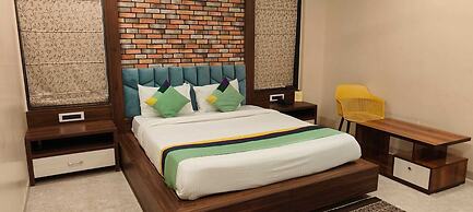 Lemon Wood Suites