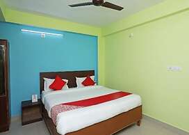 Goroomgo Sands Bay Puri