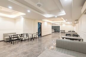 Saavi Hotel Sector- 45