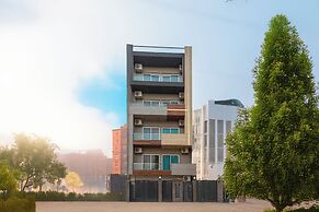 Saavi Hotel Sector- 45