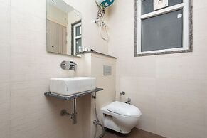 Saavi Hotel Sector- 45