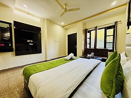 Hotel Homely Abode
