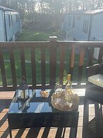 Seaside Escape - Cayton Bay Cabin