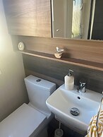 Seaside Escape - Cayton Bay Cabin