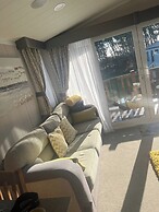 Seaside Escape - Cayton Bay Cabin