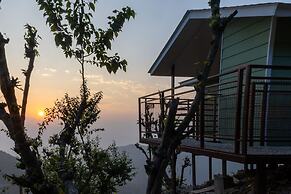 Mountain Mama Resorts