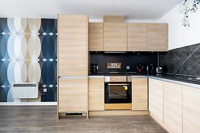 Bullring Lux Suite- Netflix-free Parking-sleeps 6