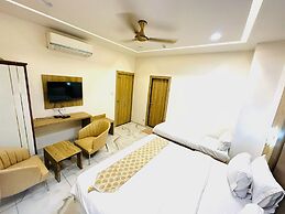 Hotel Kings Residency