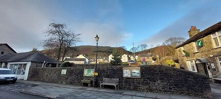 Cosy Cottage for two in the Centre of Sedbergh