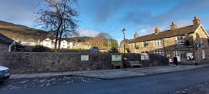 Cosy Cottage for two in the Centre of Sedbergh