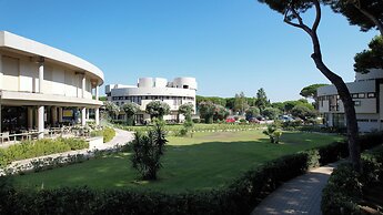 Csa Hotel Beach & Park