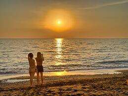 Csa Hotel Beach & Park