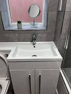 Chic Newly Built Apartment - Nottingham