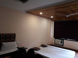 Goroomgo Hotel Dreamland Lataguri