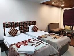 Goroomgo Hotel Dreamland Lataguri