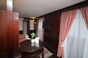 YOU Cairo Nile View Hotel