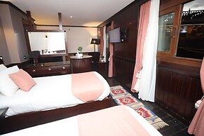 YOU Cairo Nile View Hotel