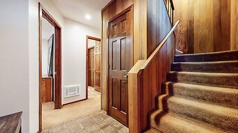 Woodlands #40 3 Bedroom Condo