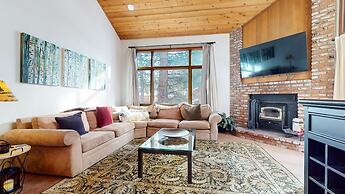 Woodlands #40 3 Bedroom Condo