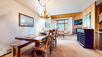 Woodlands #40 3 Bedroom Condo