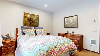 Woodlands #40 3 Bedroom Condo