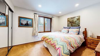 Woodlands #40 3 Bedroom Condo