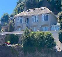 4 Bed-central Location-sleeps 8-marina Sea View-pets-parking