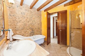 Ca N Abrines in Lloseta