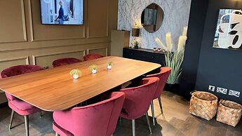 Student Only The Depot