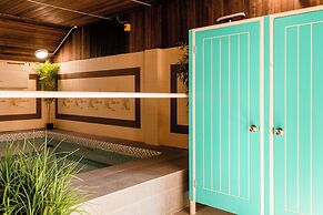 Beach Hut Suites