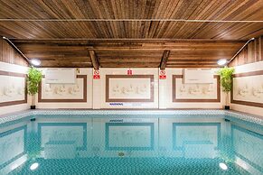 Beach Hut Suites