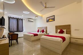 Hotel Good Luck by JMD Group