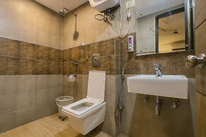 Hotel Good Luck by JMD Group